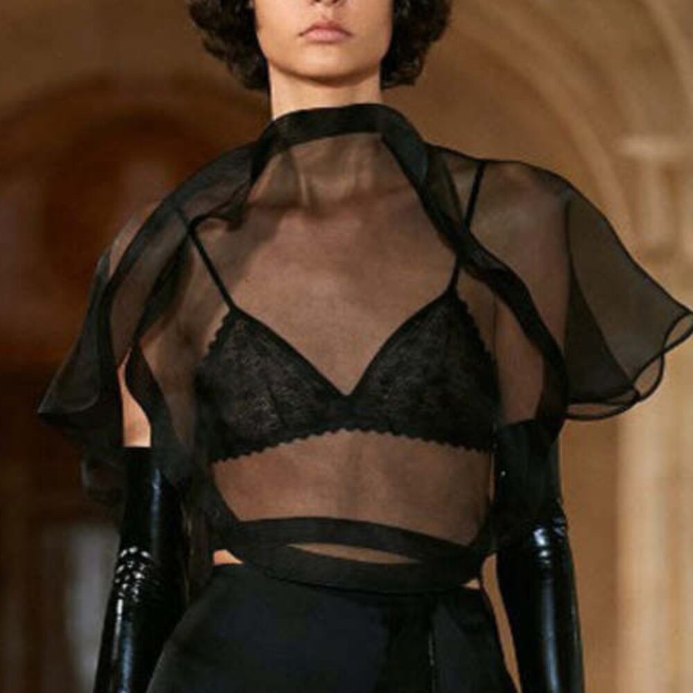 Victoria Beckham - Circle Top - Black - US 2 - NWT